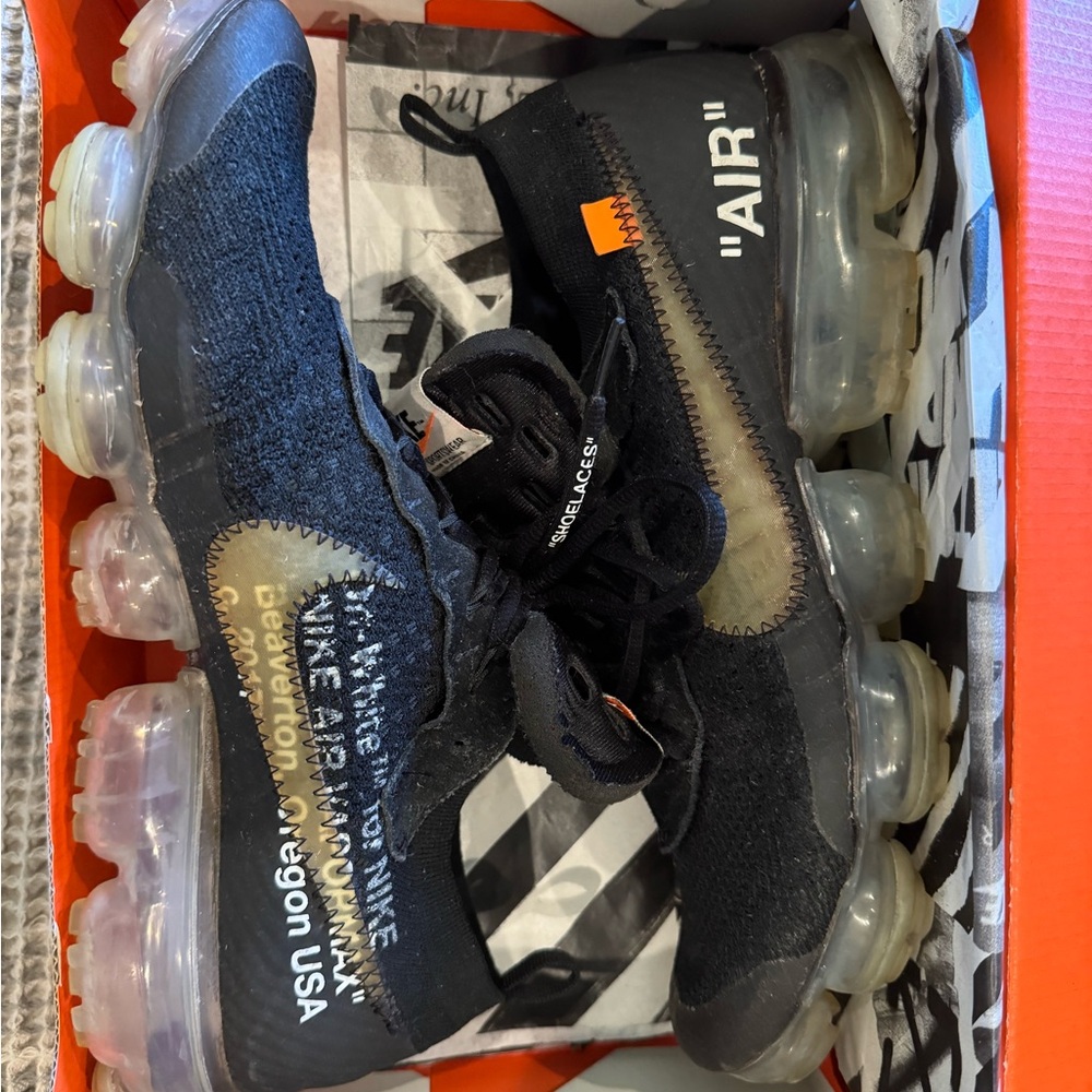 Nike Black VaporMax 'AIR' Sneakers